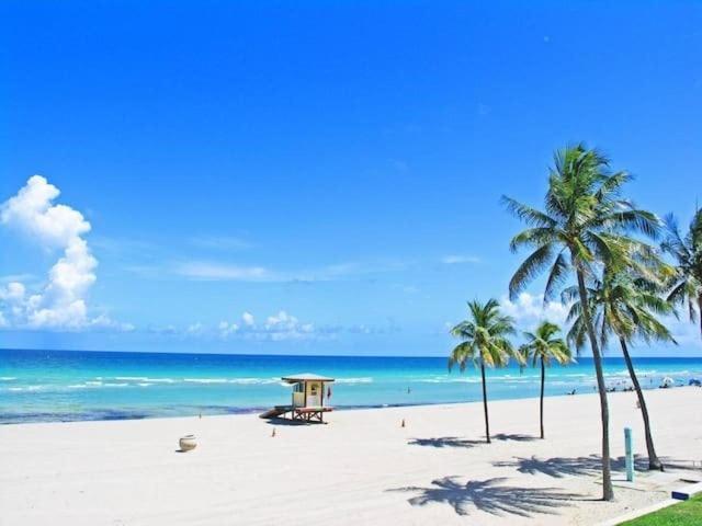 דירות הלנדל ביץ' Hallandale Gulfstream Pool Walk To The Beach מראה חיצוני תמונה